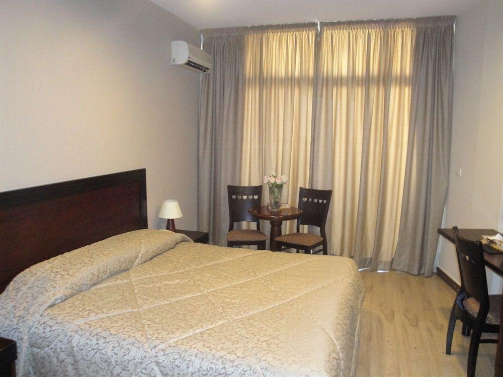Mozart Hotel Beirut Eksteriør billede