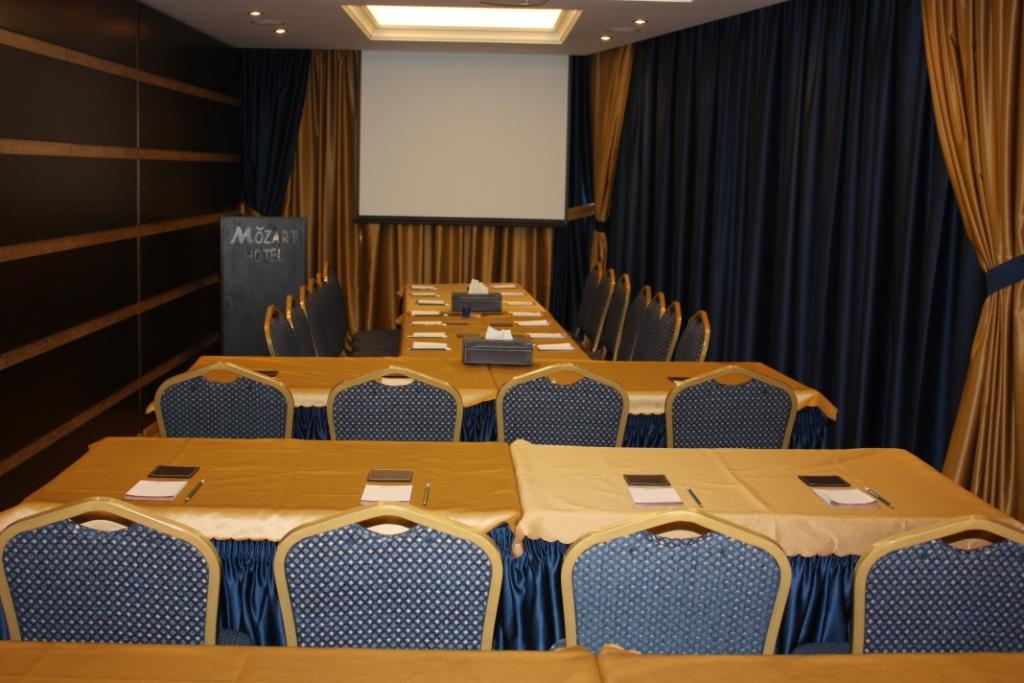 Mozart Hotel Beirut Eksteriør billede