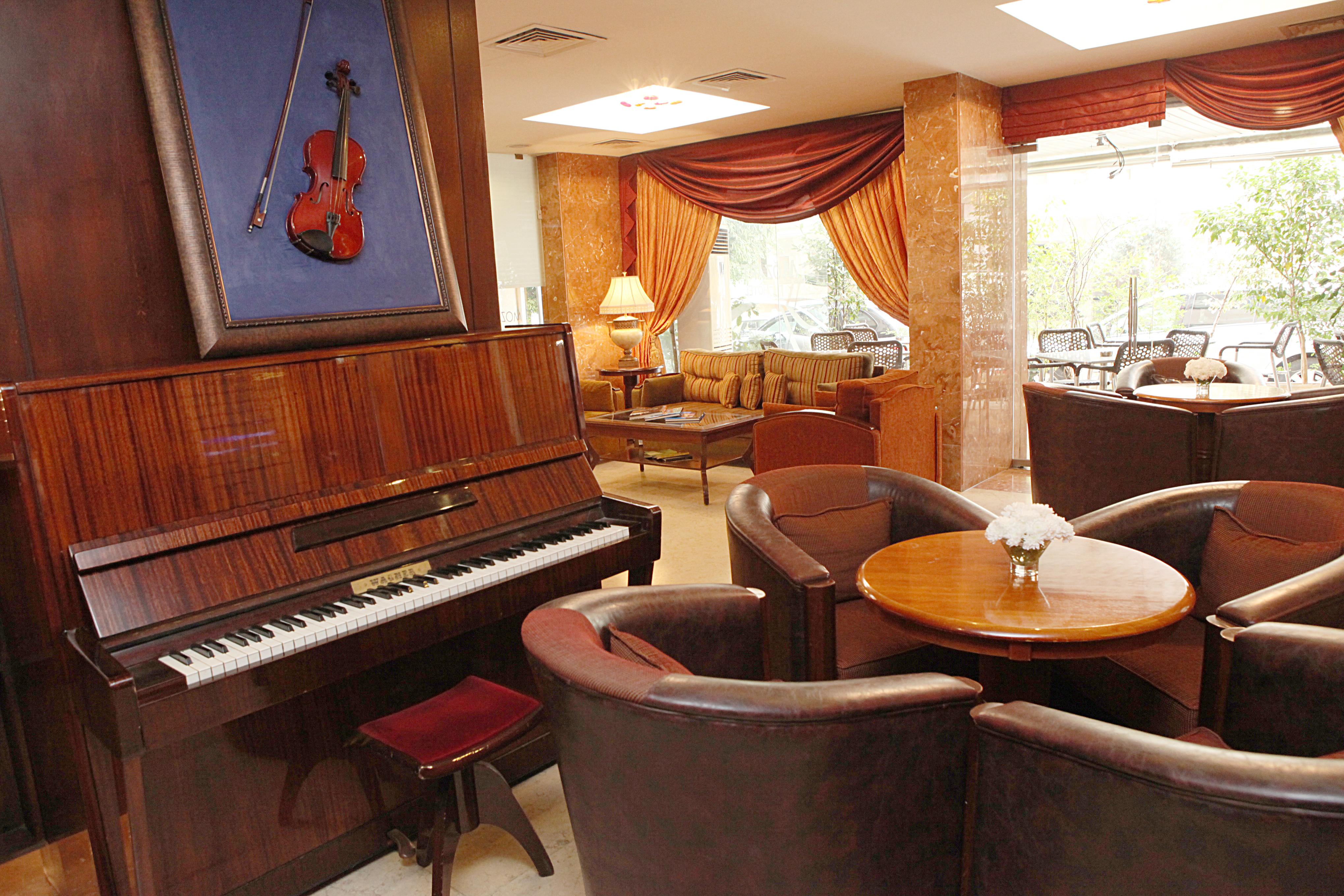 Mozart Hotel Beirut Eksteriør billede