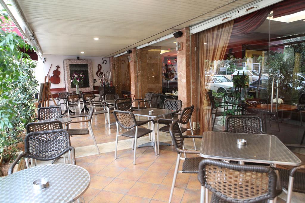 Mozart Hotel Beirut Eksteriør billede