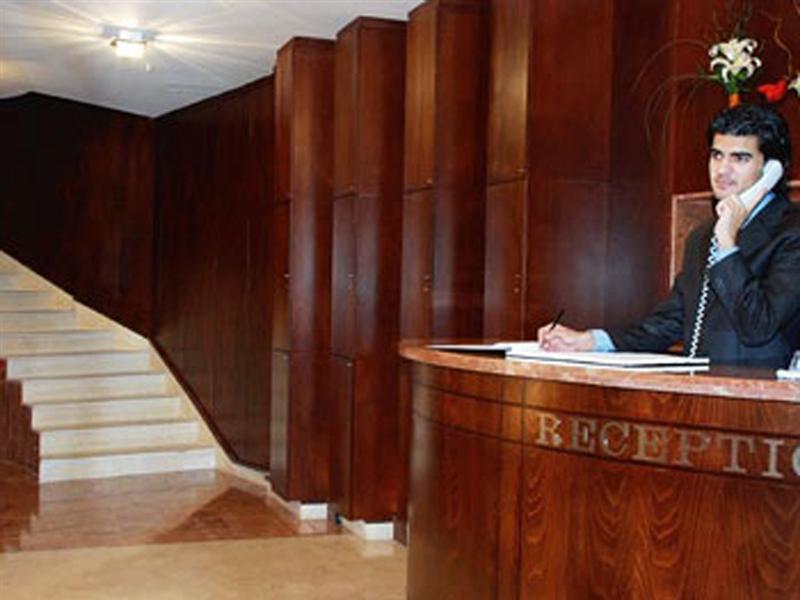Mozart Hotel Beirut Eksteriør billede