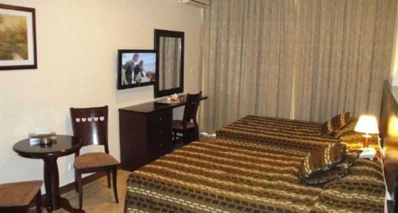 Mozart Hotel Beirut Eksteriør billede