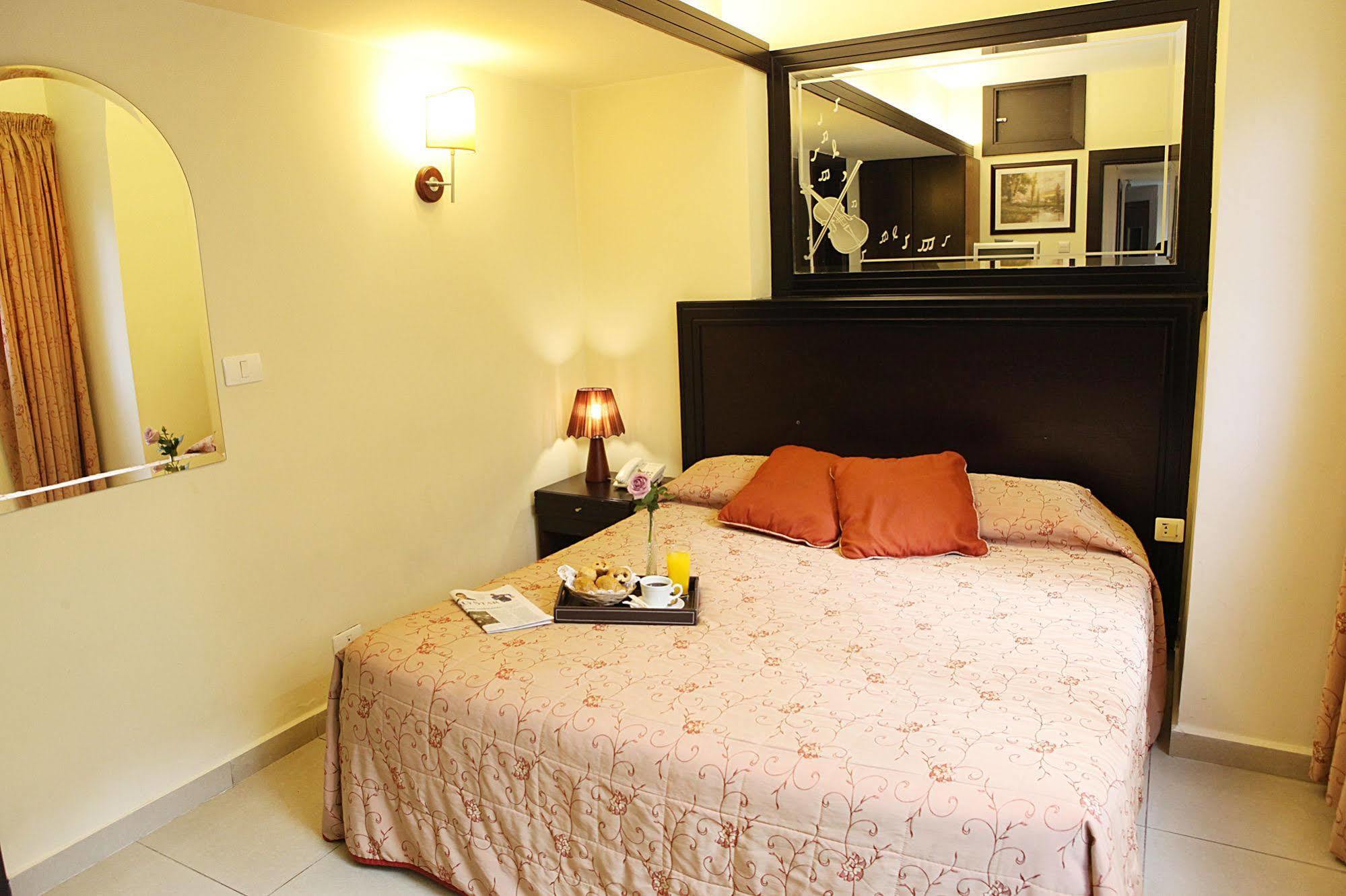 Mozart Hotel Beirut Eksteriør billede